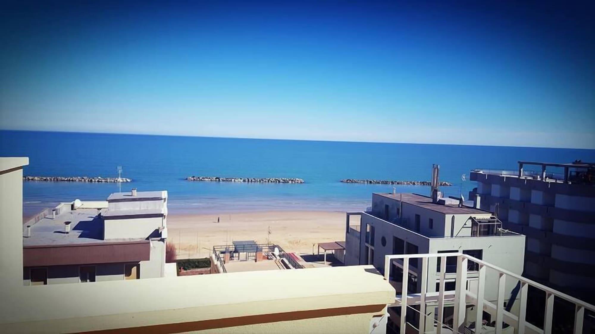 פסארו Hotel Gala מראה חיצוני תמונה