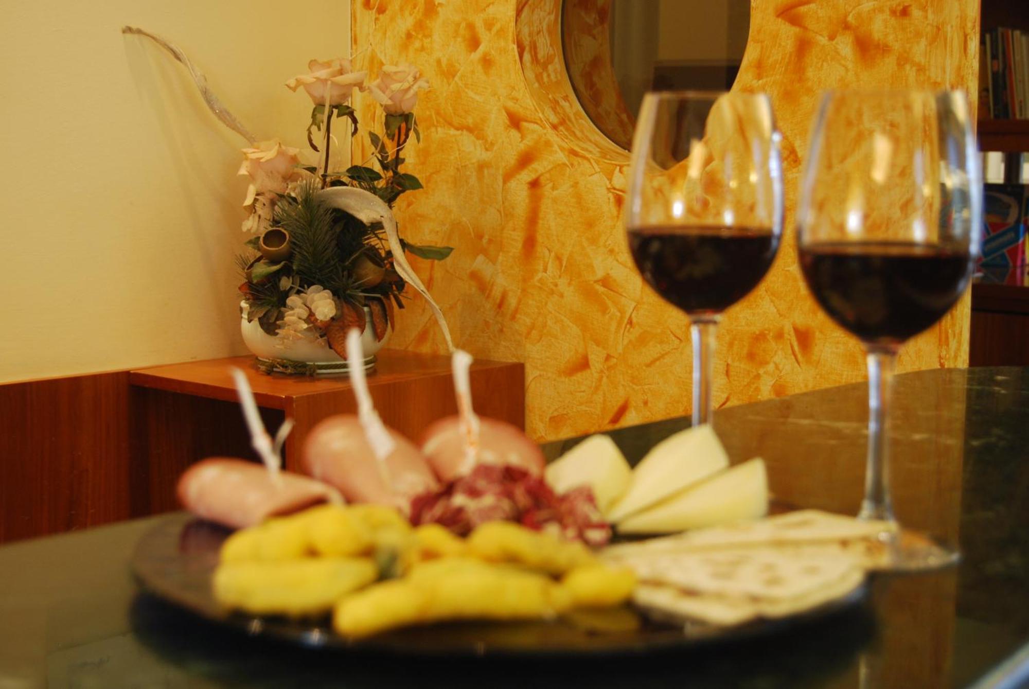 פסארו Hotel Gala מראה חיצוני תמונה