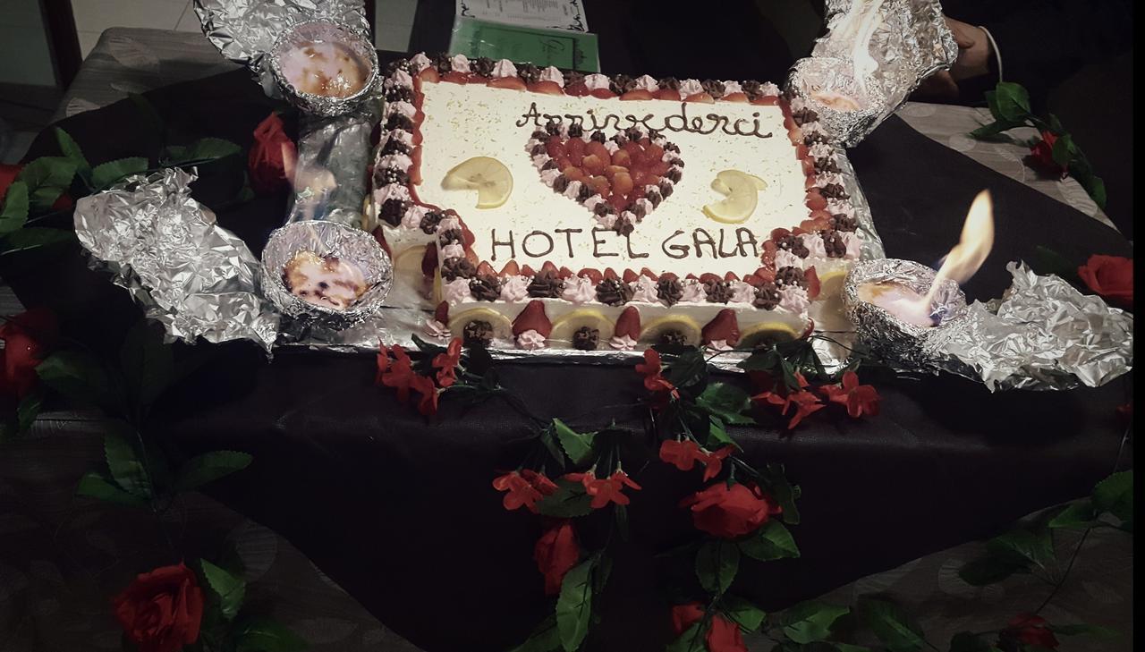 פסארו Hotel Gala מראה חיצוני תמונה