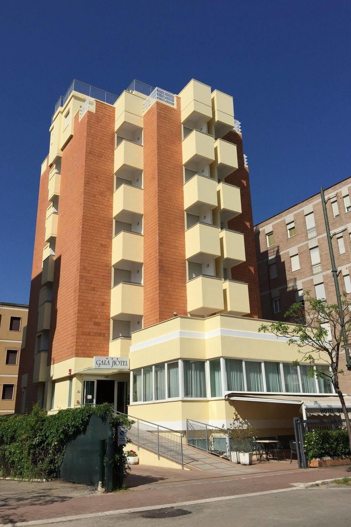 פסארו Hotel Gala מראה חיצוני תמונה